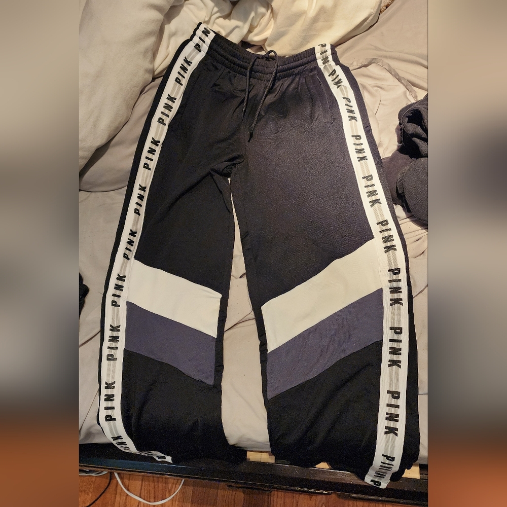 VS PINK half button up pants